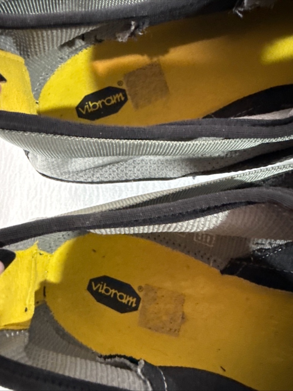 Vibram Five Fingers Barefoot Shoes - Mens EU  45 - Black Gray Outdoor Run M1485 - Picture 8 of 11